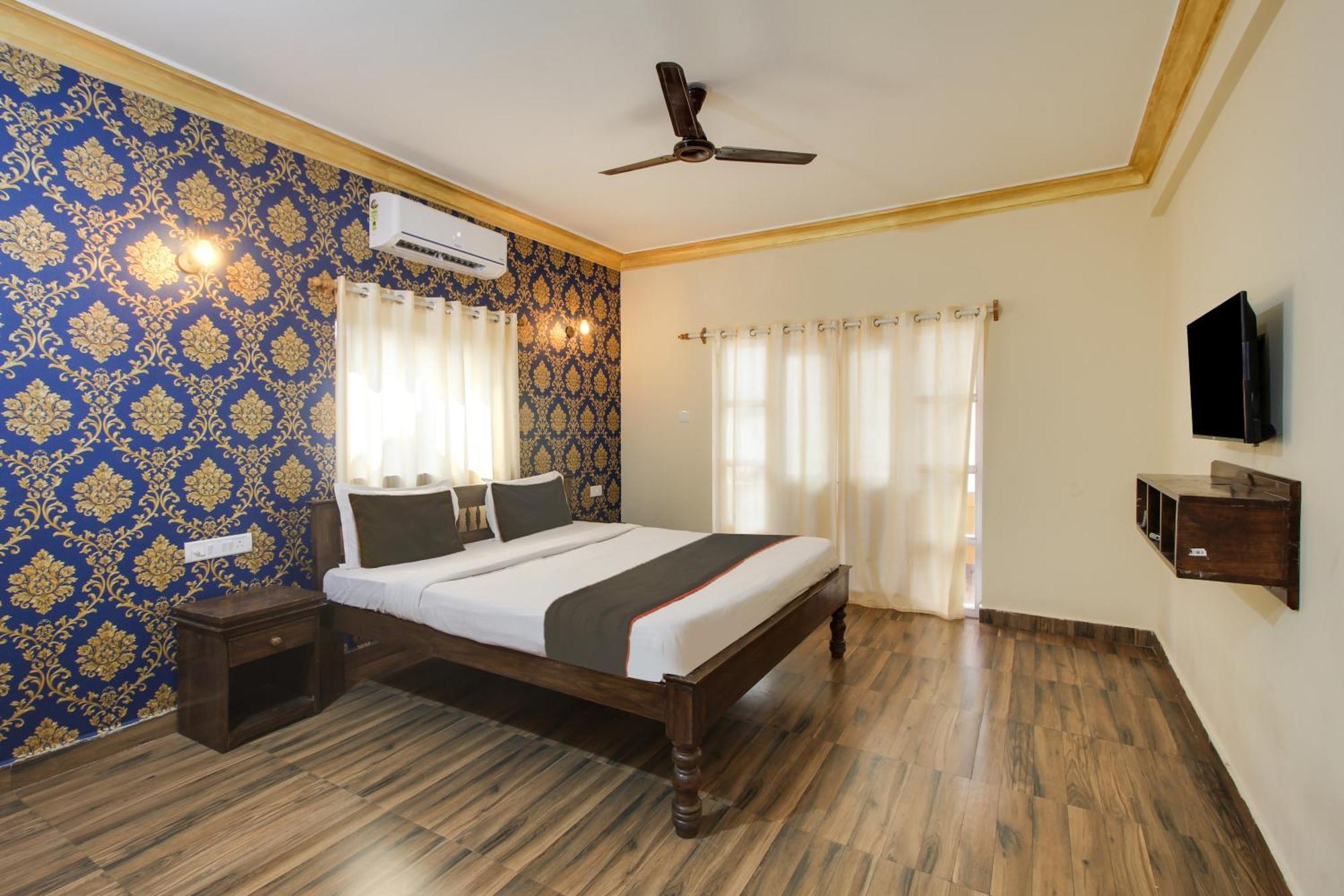 Collection O Romeos Place Baga Beach Hotel Calangute Exterior foto