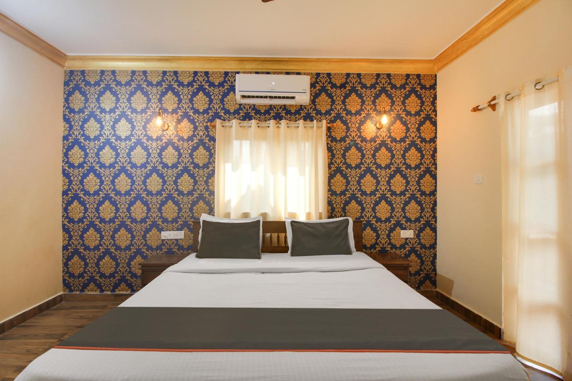 Collection O Romeos Place Baga Beach Hotel Calangute Exterior foto